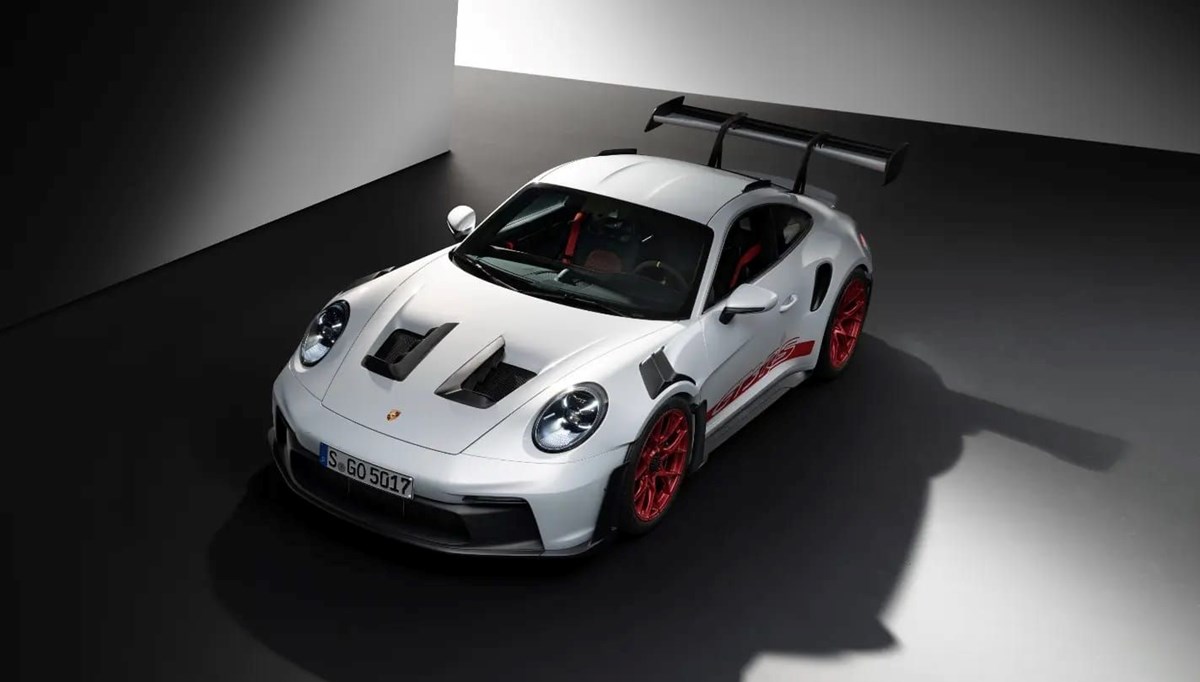 Porsche’den ilklerin modeli: 911 GT3 RS