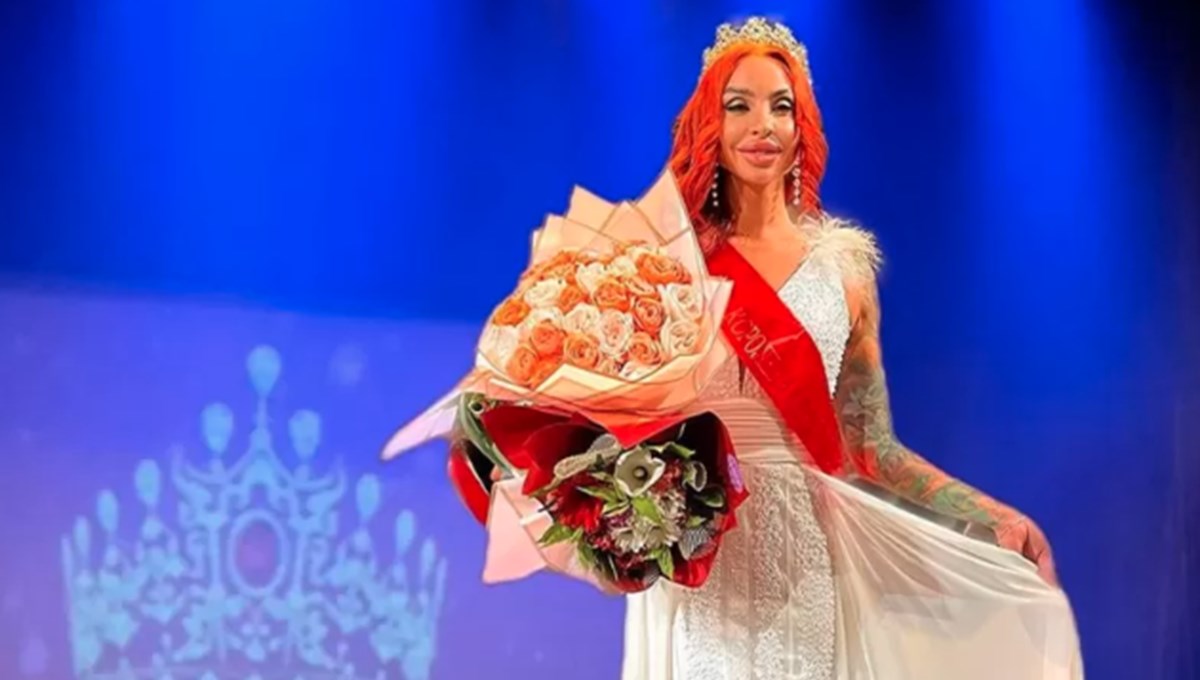 Ukrayna şarkısı söyleyen Kırım Güzellik Kraliçesi Olga Valeyeva'ya ceza